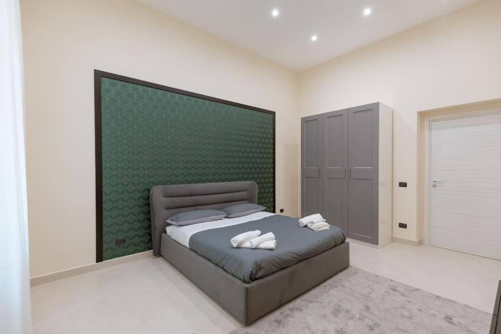 Apartment Le Maison Pochet Duomo Luxury Naples