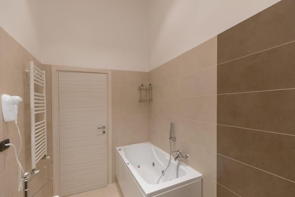 Le Maison Pochet Duomo Luxury Apartment *