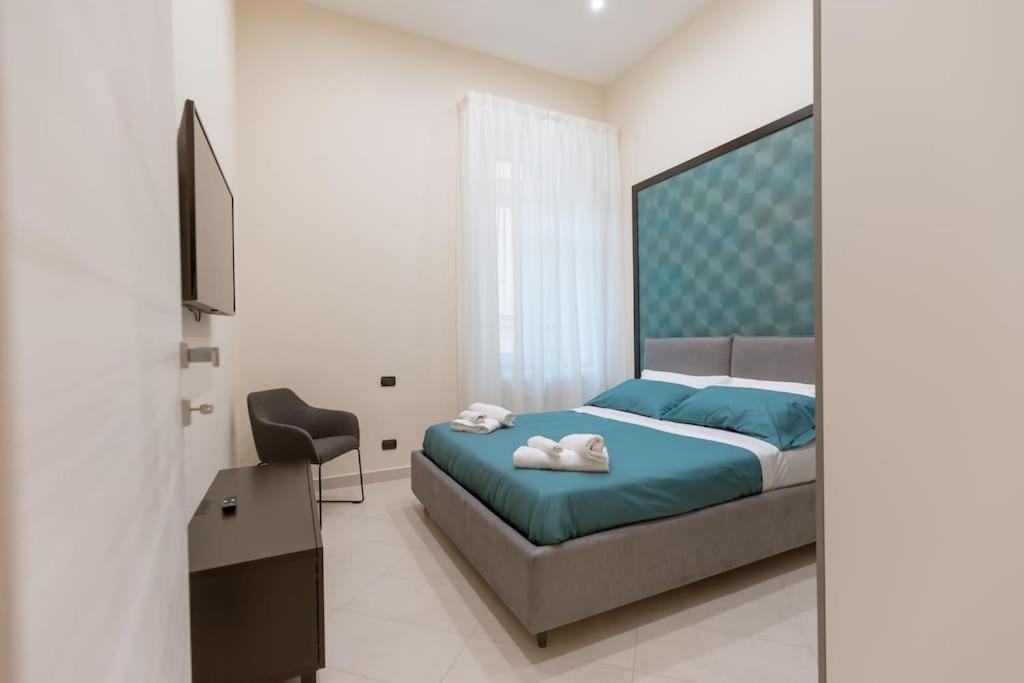 Apartment Le Maison Pochet Duomo Luxury Naples